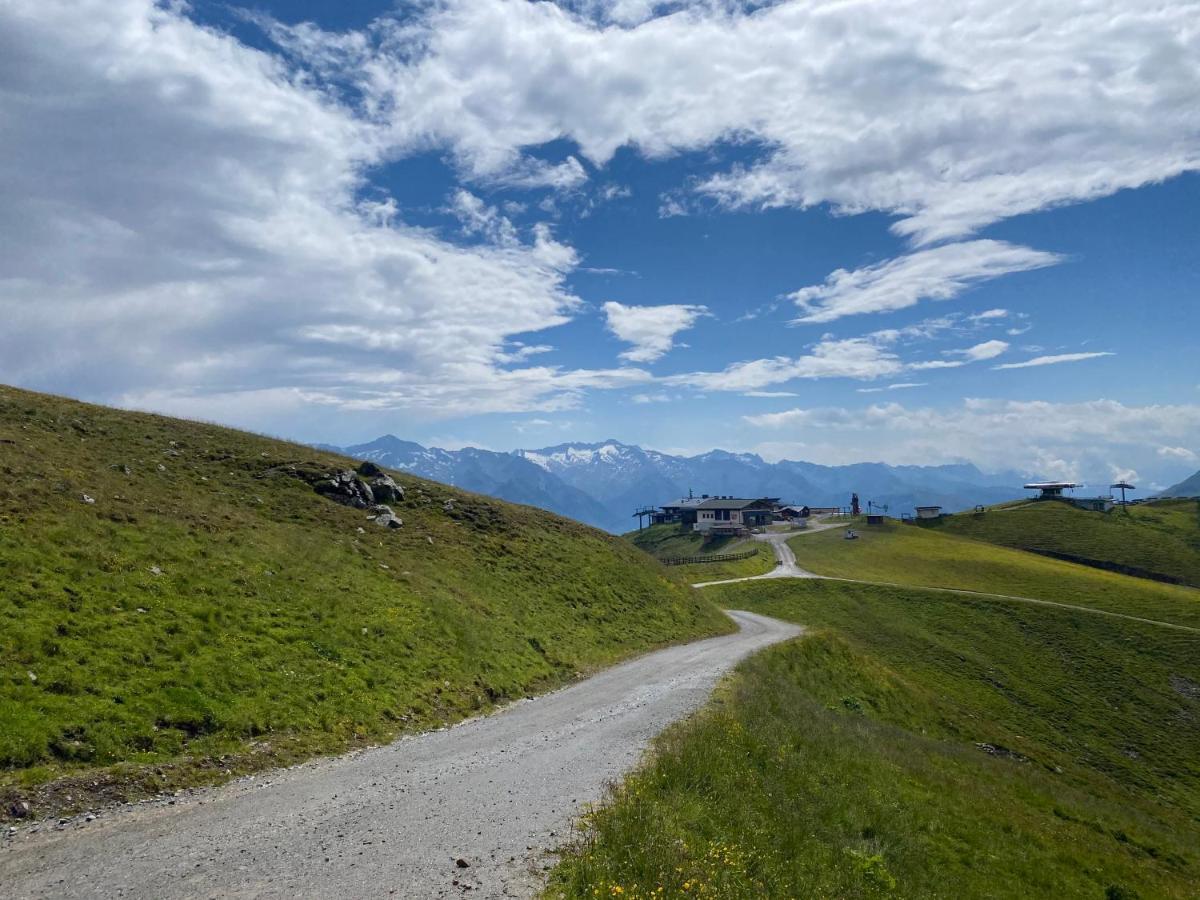 Neukirchen am GroßvenedigerPenthaus Kitzebueheler Alpenアパートメント エクステリア 写真